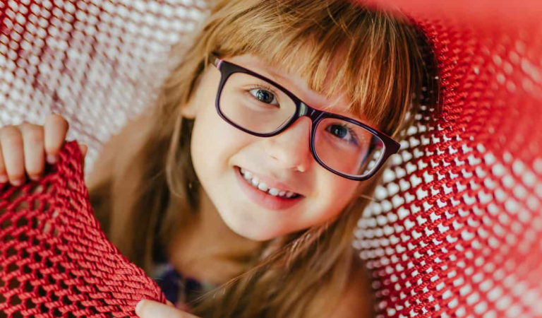 4 Things to Look For in Your Child’s Eyeglasses