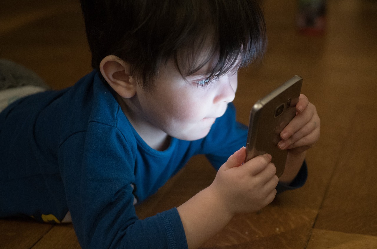 How to Reduce Mobile Addiction in Child