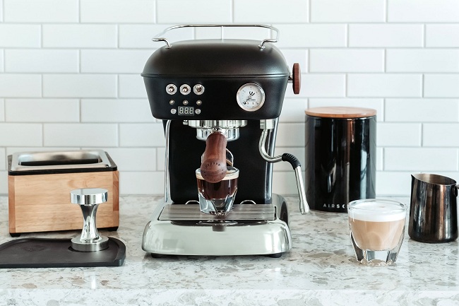 Is it Worth Having an Espresso Machine at Home?