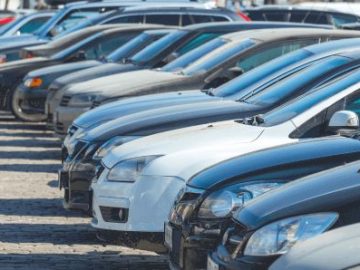 5 Tips To Help You Buy A Used Car From A Dealer